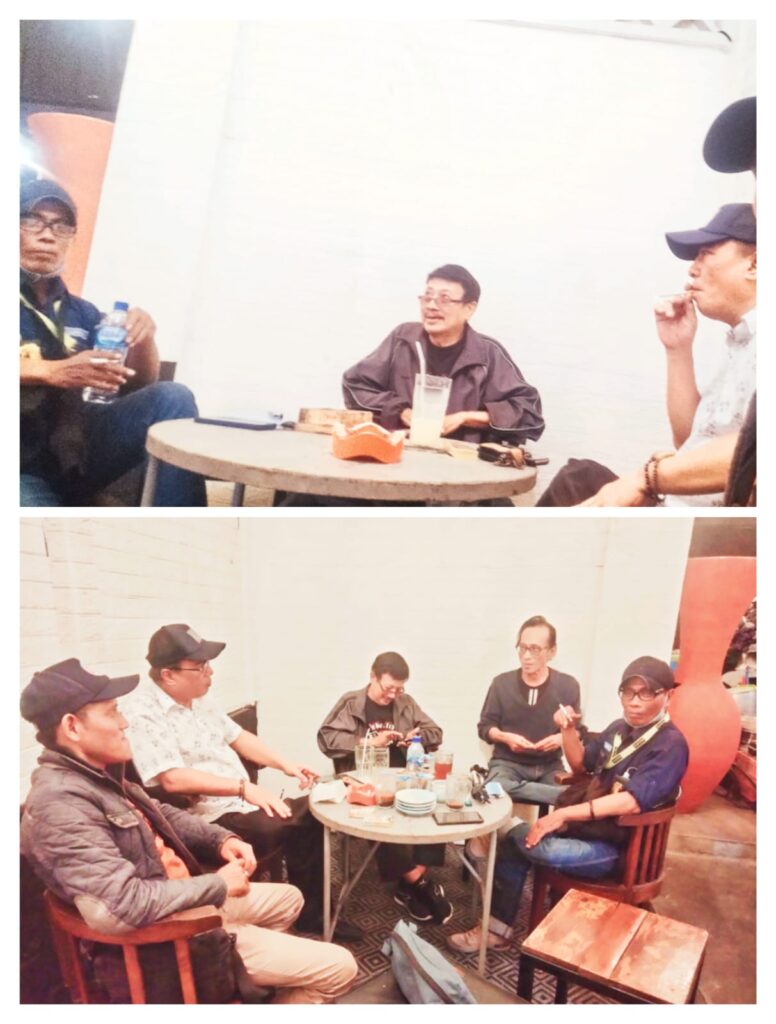 Bersama Handoyo (tengah) dan Tori ( kanan)